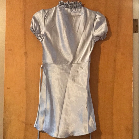 Silky silver top with ruffle neckline, size S - Picture 3 of 3